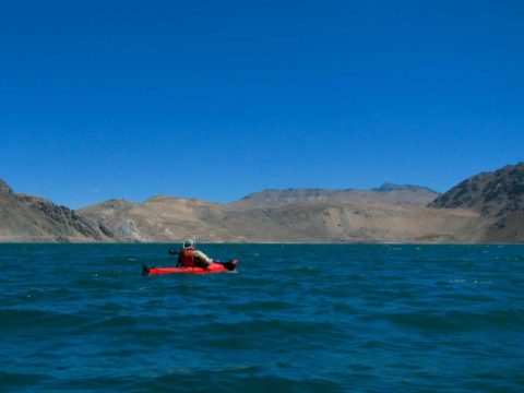 Travesia en Kayak al Embalse el Yeso remando tranquilamente