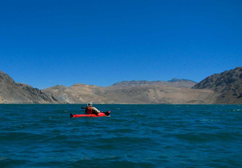 Travesía en Kayak al embalse el Yeso Travesia en Kayak al Embalse el Yeso remando tranquilamente