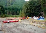 Circunnavegacion en Kayak al Lago Pirehueico campamento a mitad del lago Circunnavegacion en Kayak al Lago Pirehueico campamento a mitad del lago