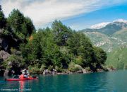 Travesia en Kayak al Lago Espolon remando tranquilamente Travesia en Kayak al Lago Espolon remando tranquilamente