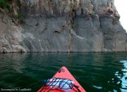 Descenso en Kayak del Rio Rapel paredes de roca Descenso en Kayak del Rio Rapel paredes de roca