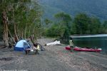 Travesia en Kayak al Lago Todos los Santos campamento en Cayutue