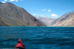 Travesia en Kayak al Embalse el Yeso contemplando el cerro Piuquenes