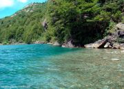 Travesia en Kayak al Lago Espolon hermosos tonos turquesa Travesia en Kayak al Lago Espolon hermosos tonos turquesa