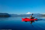 Circunnavegación en Kayak al Lago Calafquén volcan villarrica